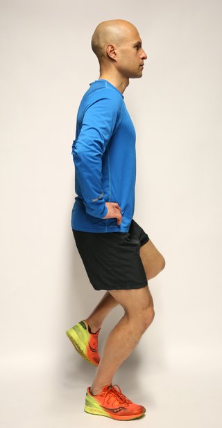 Single leg squat side view