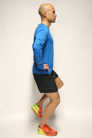 Wide stance single leg squat side view