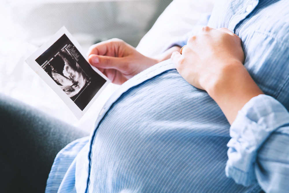 pregnant woman 